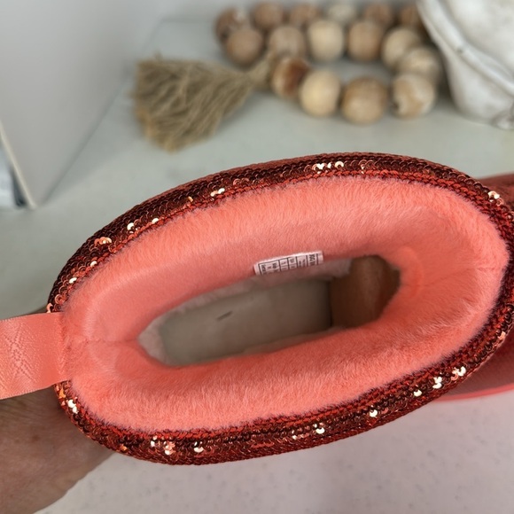 UGG CLASSIC MINI MIRROR BALL STARFISH PINK SEQUIN SUEDE WOMEN'S BOOTS 7 - Picture 10 of 12